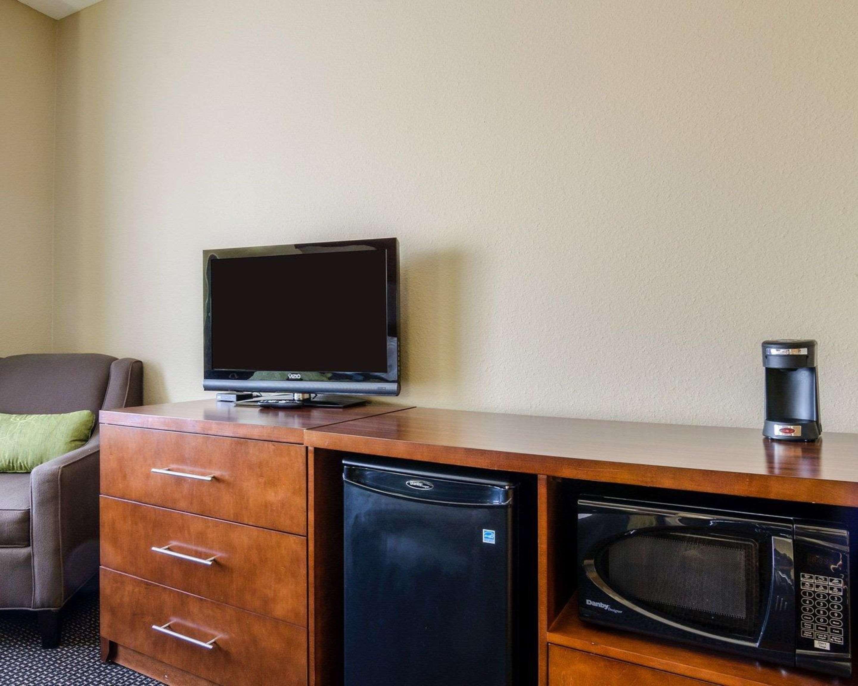 גארדן סיטי Comfort Inn מראה חיצוני תמונה