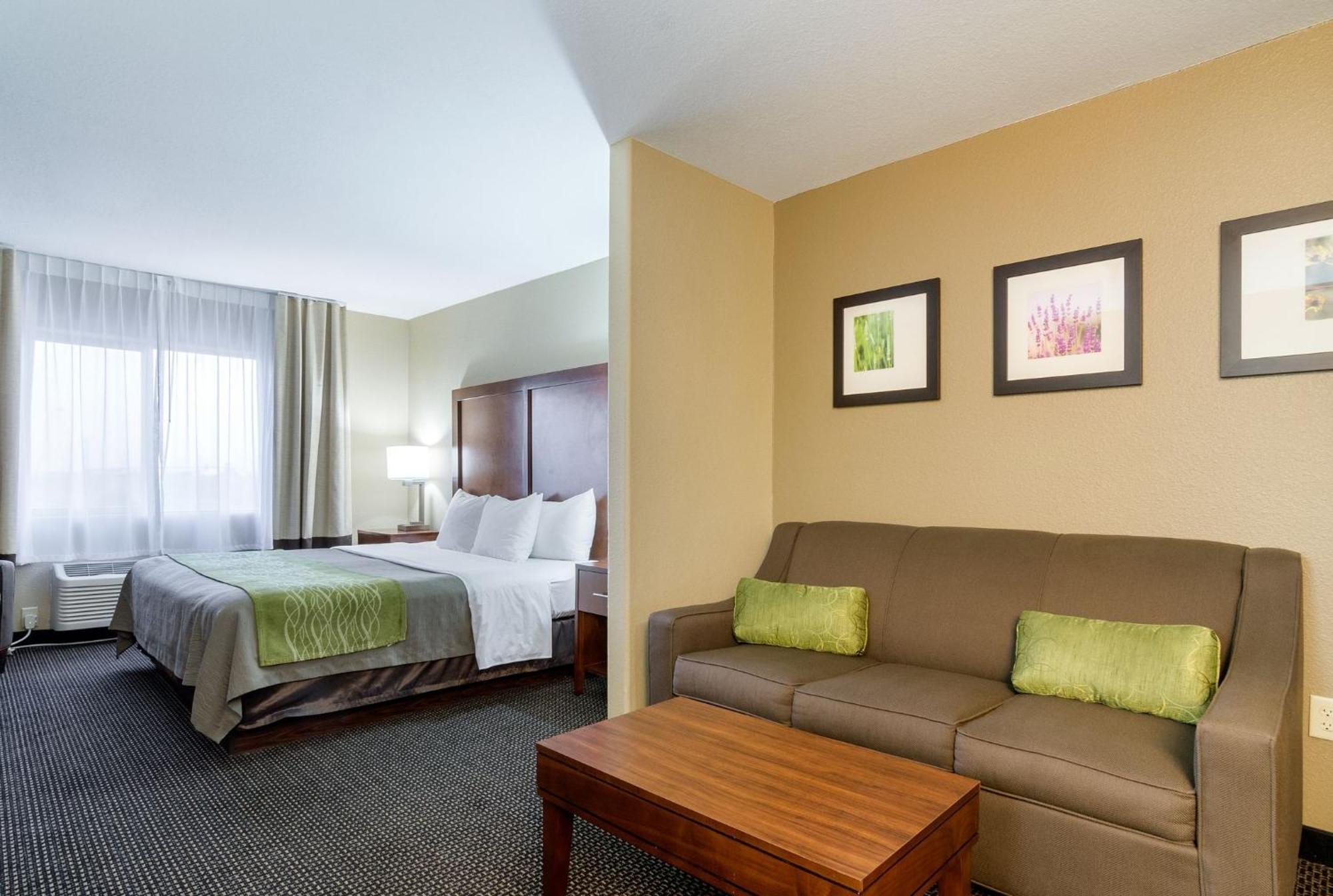 גארדן סיטי Comfort Inn מראה חיצוני תמונה